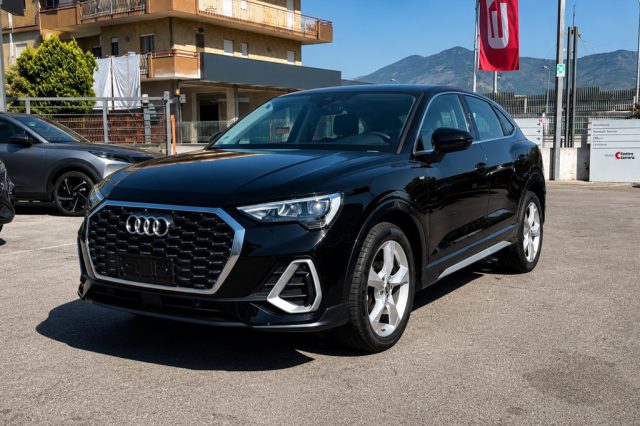 Audi Q3 35 TDI S tronic - foto 3 di 4