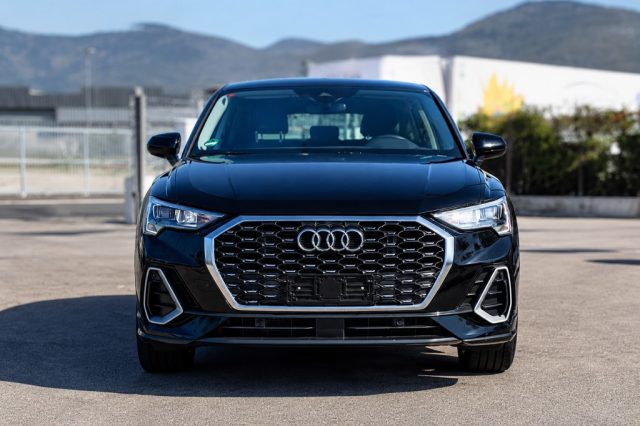 Audi Q3 35 TDI S tronic - foto 2 di 4