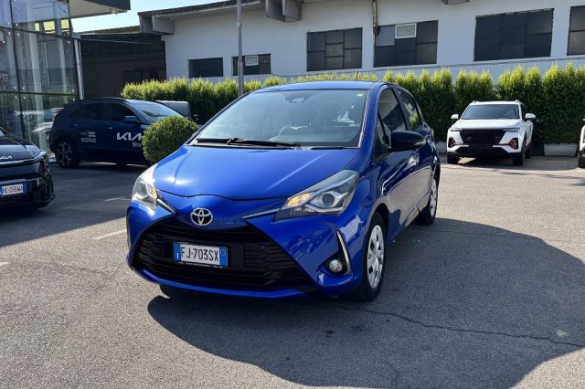 Toyota Yaris 1.0 5 porte Cool - foto 3 di 4