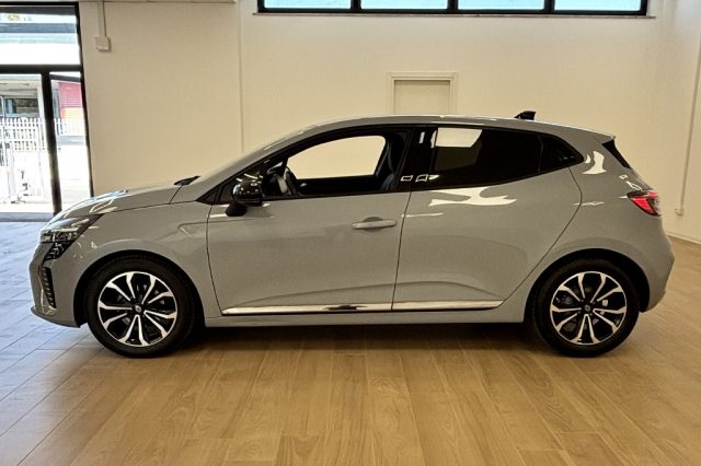 Renault Clio TCe 90 CV 5 porte Techno - foto 4 di 4