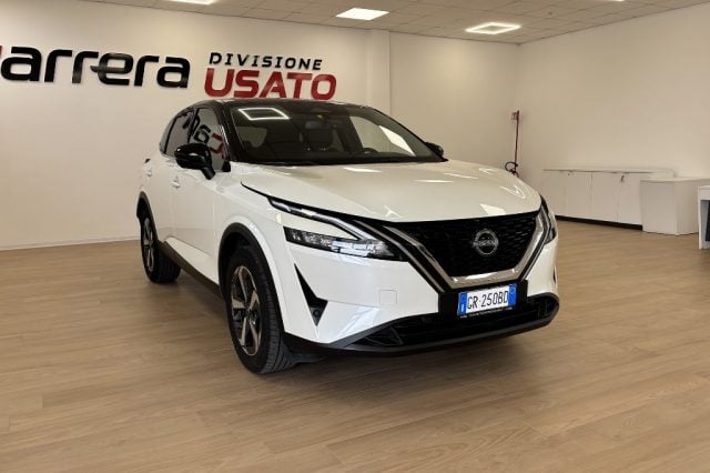Nissan Qashqai MHEV 140 CV N-Connecta, del 2023, 24.900 km, in vendita a Fondi (LT)
