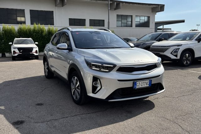 Kia Stonic 1.2 MPI GPL Style Special Edition, del 2025, 6.500 km, in vendita a Fondi (LT)