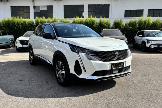 Peugeot 3008 BlueHDi 130 S&S EAT8 Allure, del 2022, 87.700 km, in vendita a Fondi (LT)