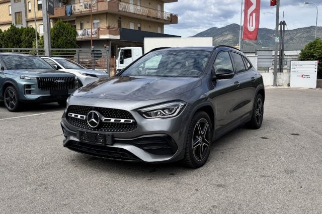 Mercedes-Benz GLA 200 d Automatic AMG LINE - foto 3 di 4