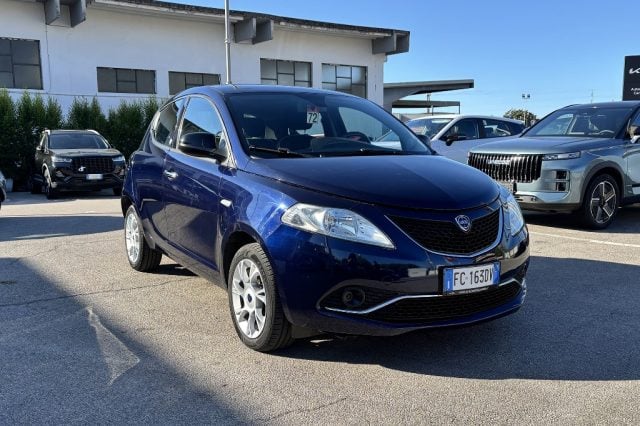 Lancia Ypsilon 1.2 69 CV 5 porte Opening Edition, del 2016, 117.800 km, in vendita a Fondi (LT)
