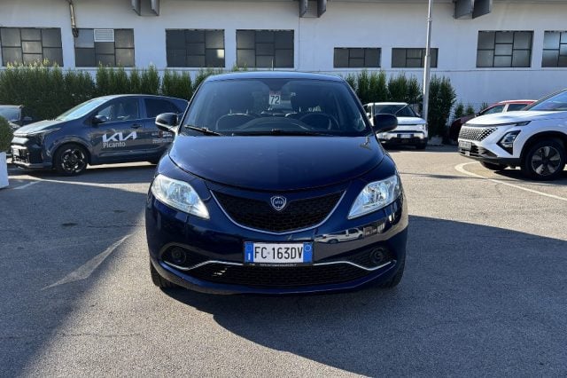 Lancia Ypsilon 1.2 69 CV 5 porte Opening Edition - foto 2 di 4