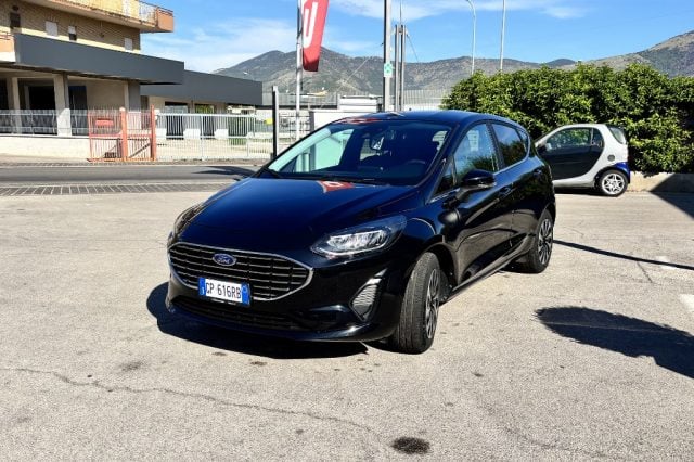 Ford Fiesta 1.1 75 CV 5 porte Titanium - foto 3 di 4