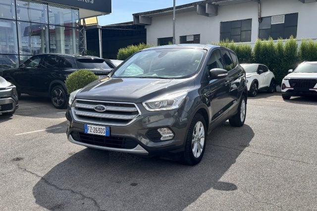 Ford Kuga 1.5 TDCI 120 CV S&S 2WD Powershift Edition - foto 3 di 4