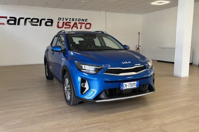 Kia Stonic 1.2 DPI ECO GPL Urban, del 2023, 30.800 km, in vendita a Fondi (LT)