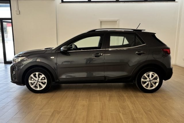 Kia Stonic 1.4 MPI 100 CV Urban - foto 4 di 4