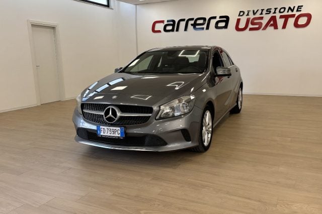 Mercedes-Benz A 220 d Automatic 4Matic Premium - foto 3 di 4