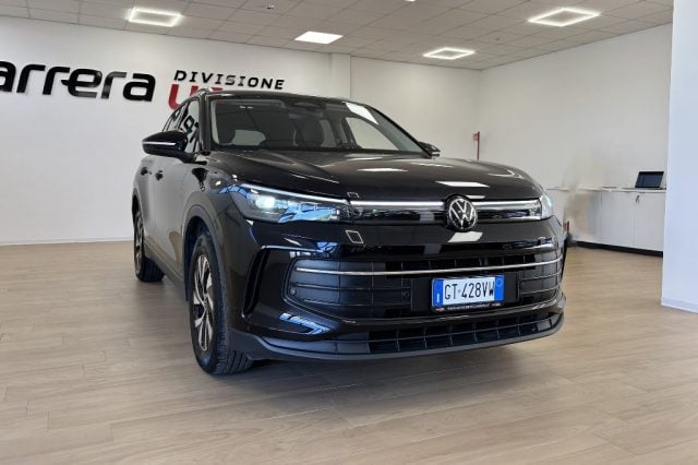 Volkswagen Tiguan 1.5 eTSI 150 CV ACT DSG Edition Plus, del 2024, 30.900 km, in vendita a Fondi (LT)