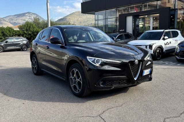 Alfa Romeo Stelvio 2.2 Turbodiesel 210 CV AT8 Q4 Executive, del 2017, 175.000 km, in vendita a Fondi (LT)