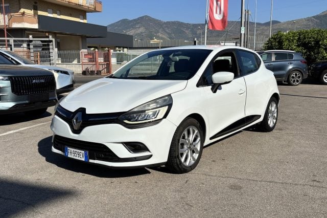 Renault Clio dCi 8V 90CV EDC Start&Stop 5 porte Energy Zen - foto 3 di 4