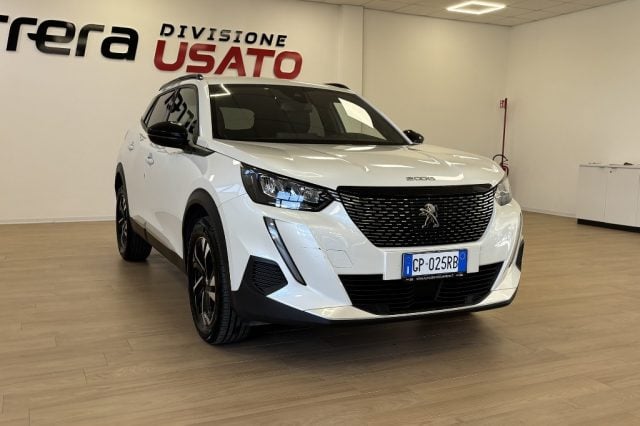 Peugeot 2008 1.2 BENZINA 130 S&S EAT8 Allure, del 2023, 32.200 km, in vendita a Fondi (LT)
