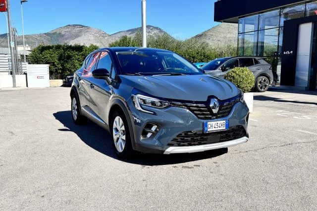Renault Captur Full Hybrid E-Tech 145 CV Intens, del 2022, 88.000 km, in vendita a Fondi (LT)