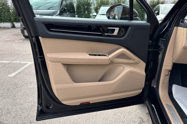 Porsche Cayenne 3.0 V6 CAYENNE usato a FONDI