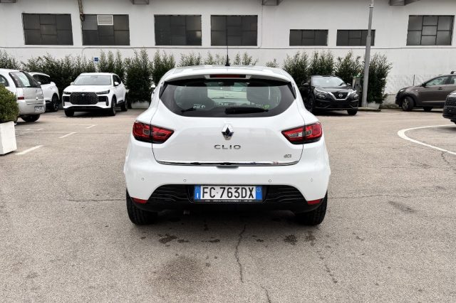 Renault Clio dCi 8V 75 CV Start&Stop 5 porte Energy Duel, del 2016, 172.000 km, in vendita a Fondi (LT)