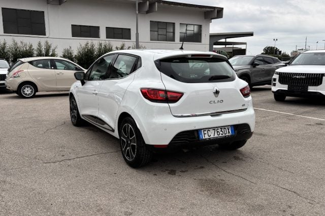 Renault Clio dCi 8V 75 CV Start&Stop 5 porte Energy Duel, del 2016, 172.000 km, in vendita a Fondi (LT)