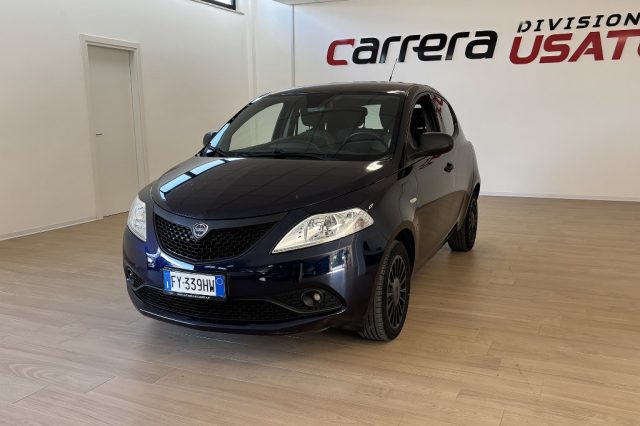 Lancia Ypsilon 1.2 69 CV 5 porte GPL Ecochic Gold - foto 3 di 4