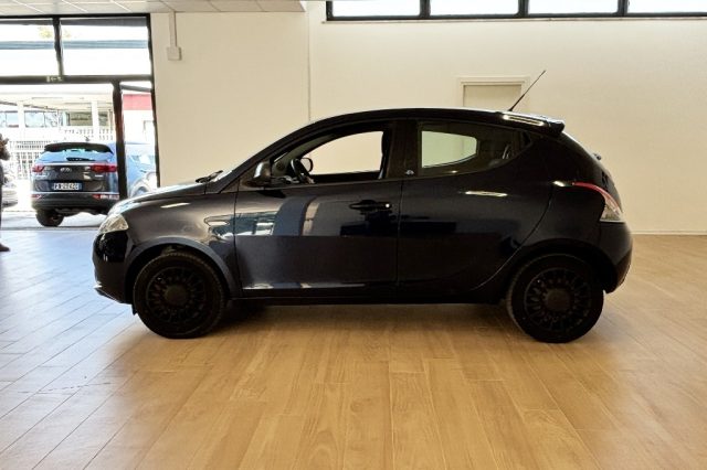 Lancia Ypsilon 1.2 69 CV 5 porte GPL Ecochic Gold - foto 4 di 4