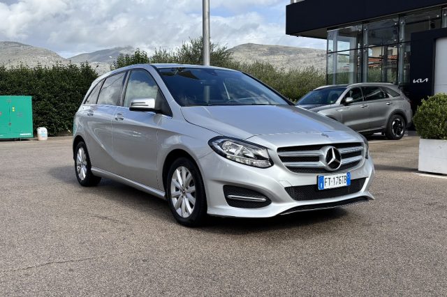 Mercedes-Benz B 180 d Automatic Business usato a FONDI