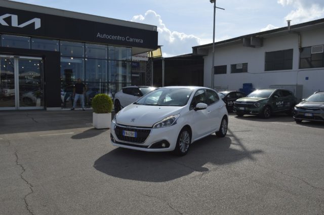 Peugeot 208 BlueHDi 100 5 porte Allure - foto 3 di 4