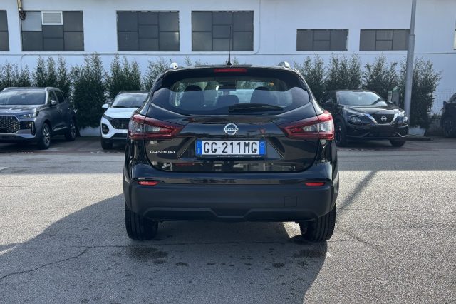 Nissan Qashqai 1.3 DIG-T GPL 140 CV Acenta Premium, del 2021, 103.800 km, in vendita a Fondi (LT)