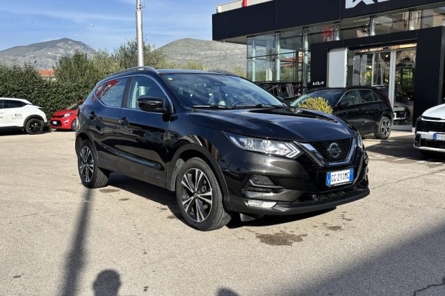 Nissan Qashqai 1.3 DIG-T GPL 140 CV Acenta Premium usato a FONDI