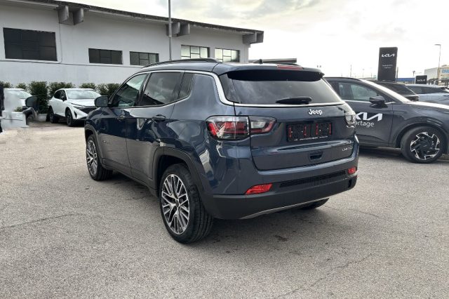 Jeep Compass 1.6 Multijet II 2WD Limited, del 2022, 88.300 km, in vendita a Fondi (LT)