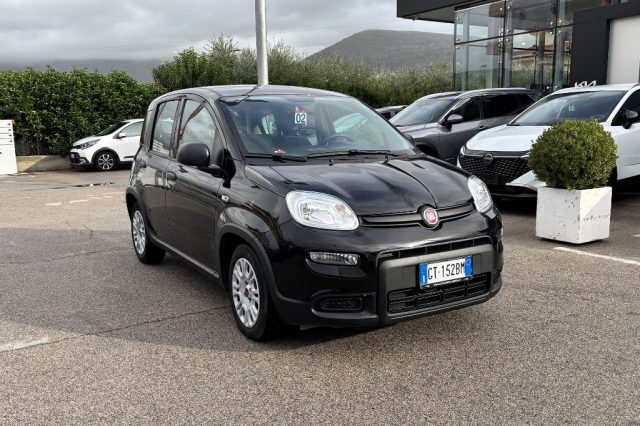 Fiat Panda 1.0 FireFly S&S Hybrid, del 2024, 61.450 km, in vendita a Fondi (LT)