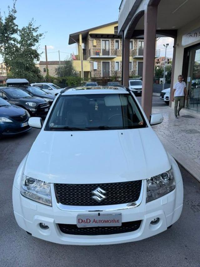 Suzuki Grand Vitara 1.9 DDiS 5 porte Executive - foto 2 di 16