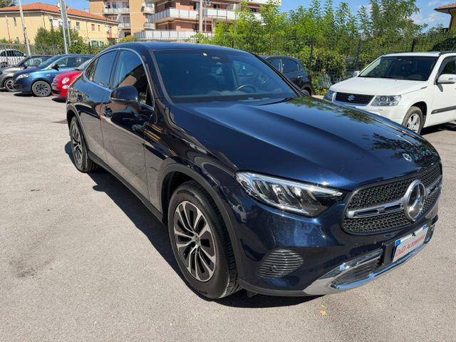 Mercedes-Benz GLC 220 d 4Matic Mild hybrid Coupé AMG Line Premium Plus - foto 3 di 4