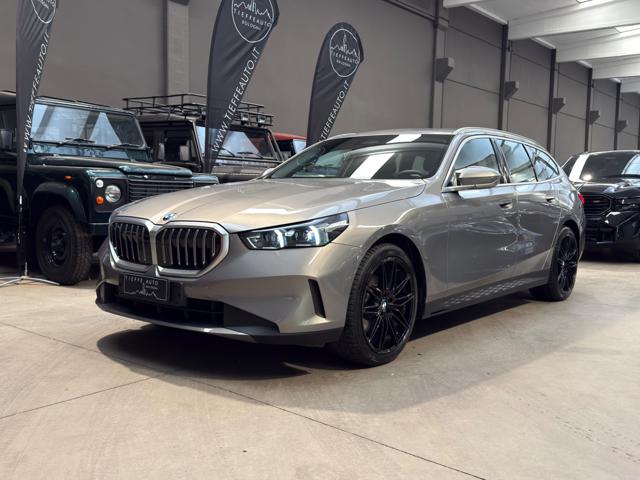 BMW 520 D 48V xDrive Touring usato a BOLOGNA