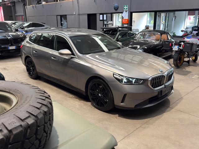 BMW 520 D 48V xDrive Touring *IVA ESPOSTA* - foto 3 di 4