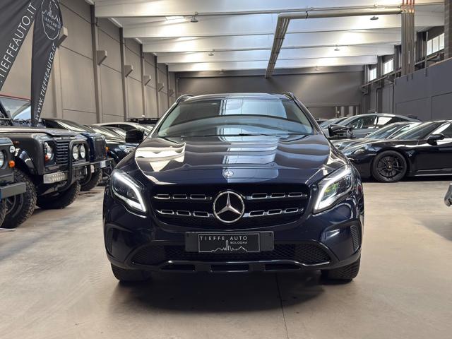 Mercedes-Benz GLA 180 d Automatic Sport - foto 2 di 4