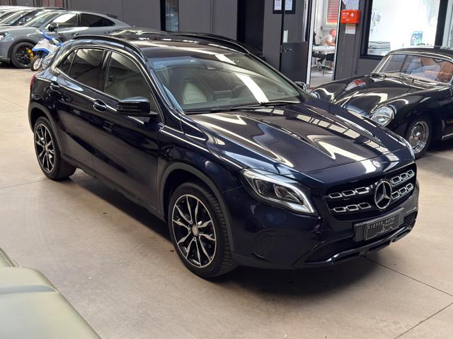 Mercedes-Benz GLA 180 d Automatic Sport - foto 3 di 4
