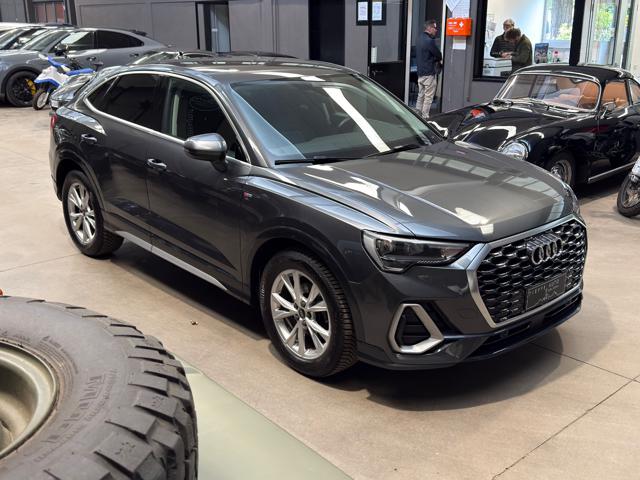 Audi Q3 SPB 35 TDI S tronic S line edition - foto 3 di 4