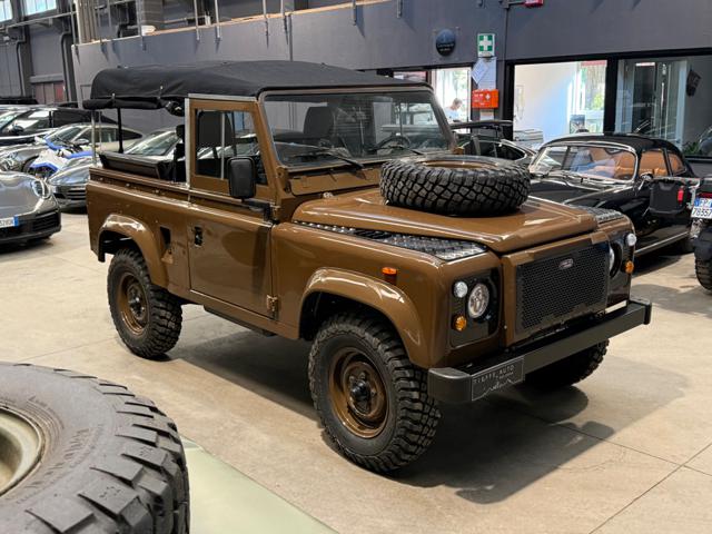 Land Rover Defender 90 diesel Soft-top - foto 3 di 4