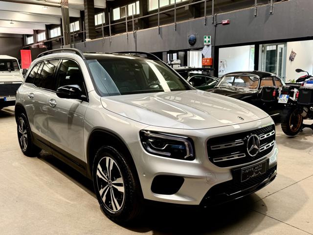 Mercedes-Benz GLB 200 Automatic Premium - foto 3 di 4