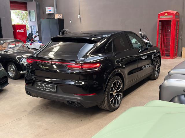 Porsche Cayenne Coupé 3.0 V6 E-Hybrid - foto 4 di 4