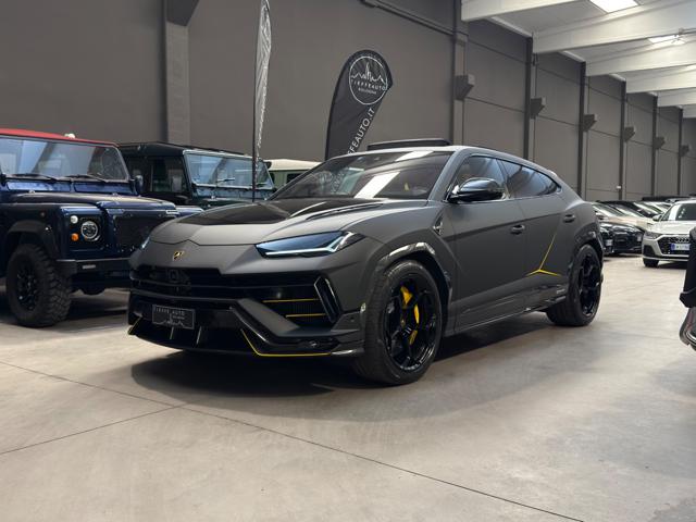 Lamborghini Urus 4.0 Performante usato a BOLOGNA