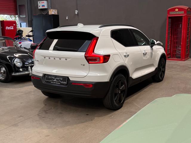 Volvo XC40 T2 Geartronic Momentum *OK NEOPATENTATI / IVA* - foto 4 di 4