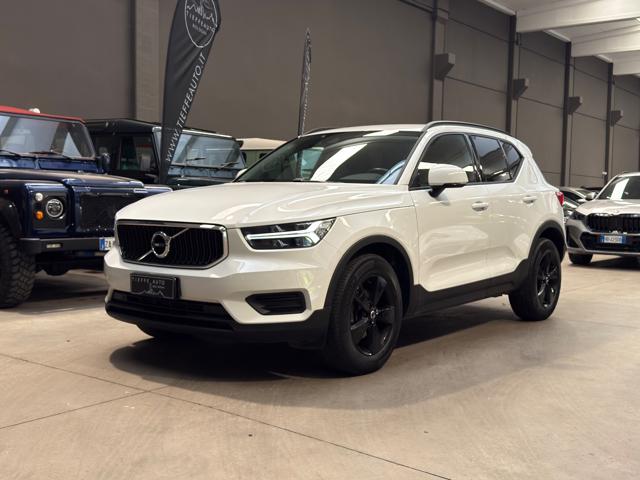 Volvo XC40 T2 Geartronic Momentum *OK NEOPATENTATI / IVA* usato a BOLOGNA