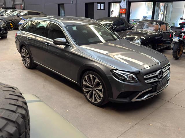Mercedes-Benz E 220 d S.W. 4Matic Auto Sport All-Terrain - foto 3 di 4