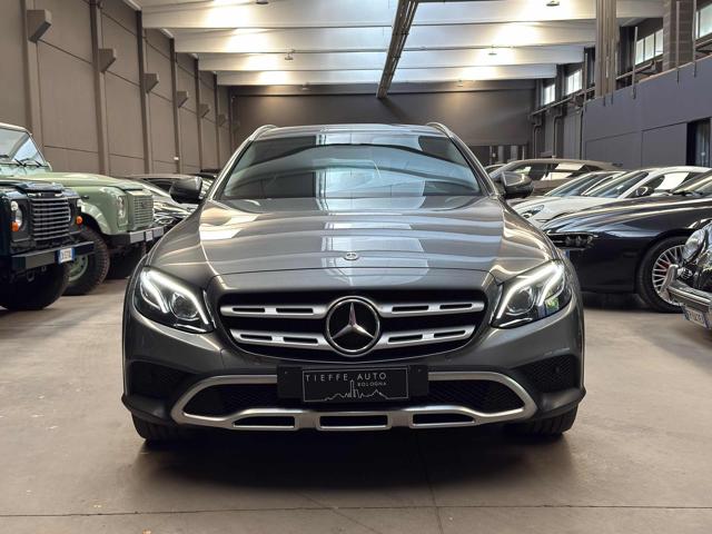Mercedes-Benz E 220 d S.W. 4Matic Auto Sport All-Terrain - foto 2 di 4