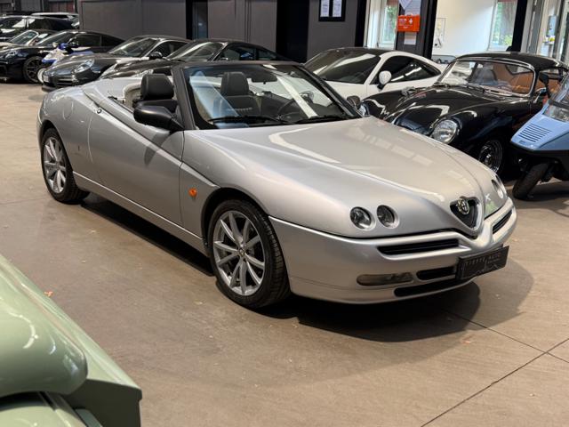 Alfa Romeo Spider 2.0i 16V Twin Spark cat L - foto 3 di 4