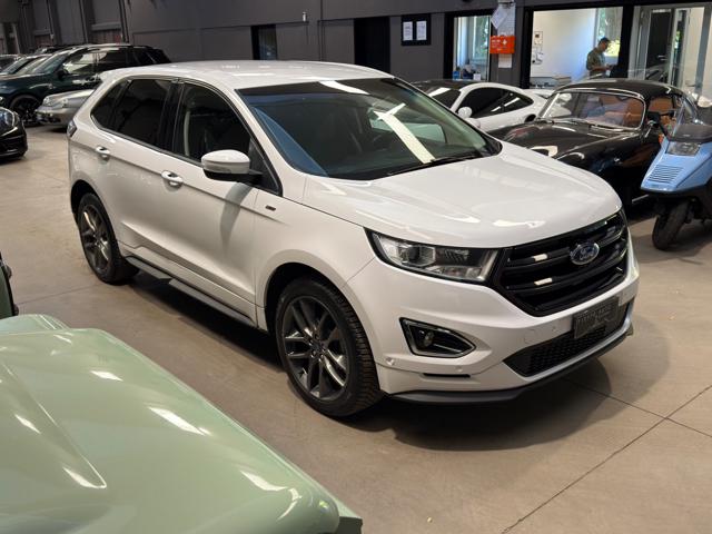 Ford Edge 2.0 TDCI 210 CV AWD S&S Powershift ST Line - foto 3 di 4