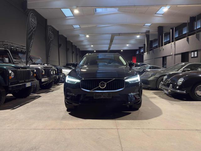 Volvo XC60 B4 (d) Geartronic Momentum Pro - foto 2 di 4