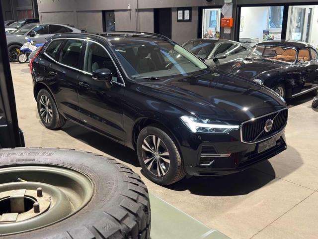 Volvo XC60 B4 (d) Geartronic Momentum Pro - foto 3 di 4